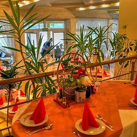Panoramic-oscar Hotel