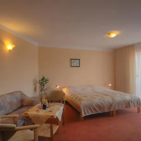 Panoramic-oscar Hotel